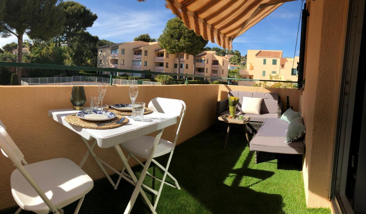 Studio Avec Terrasse Et Piscine Bandol Dış mekan fotoğraf