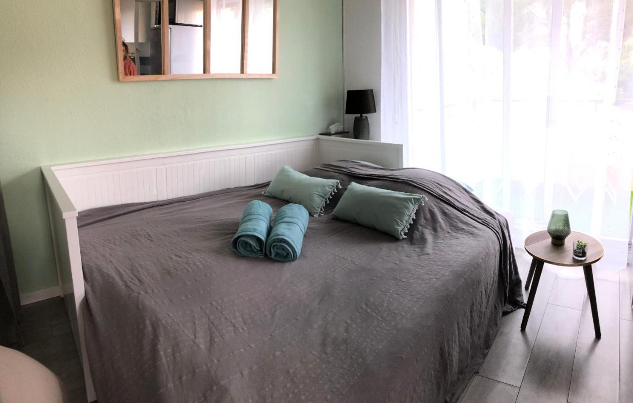 Studio Avec Terrasse Et Piscine Bandol Dış mekan fotoğraf